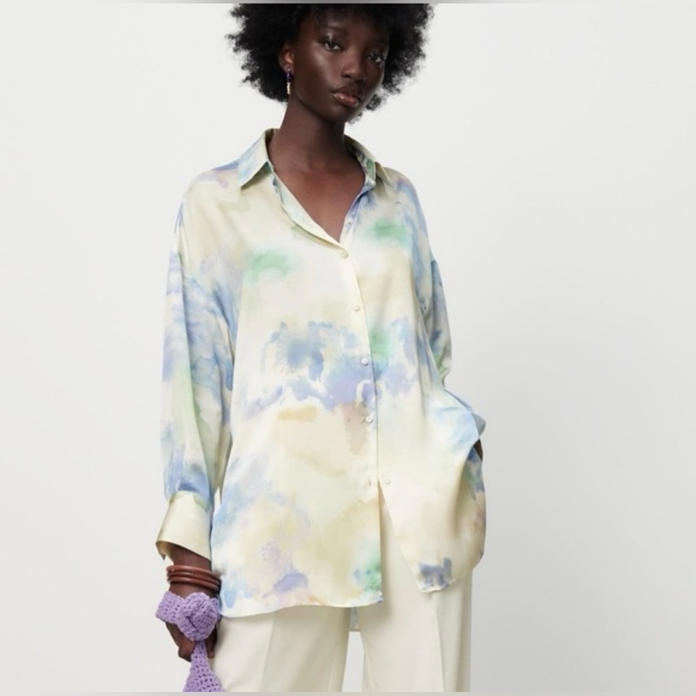 ZARA Watercolor Pastel Button-Up Blouse - Women's Cream/Blue/Green oversized XS